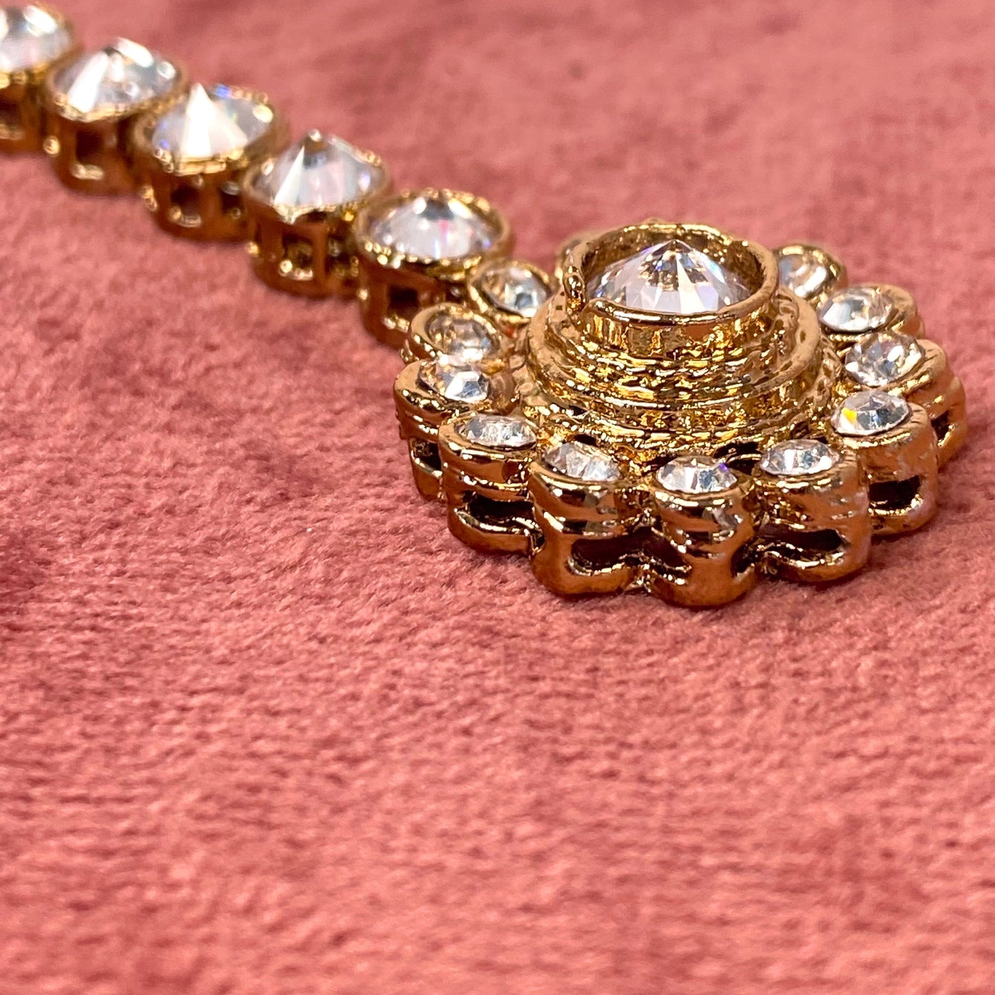 Petite Tikka/ Tikli/ Indian/ Pakistani Fashion Jewellery/Maang Tikkas