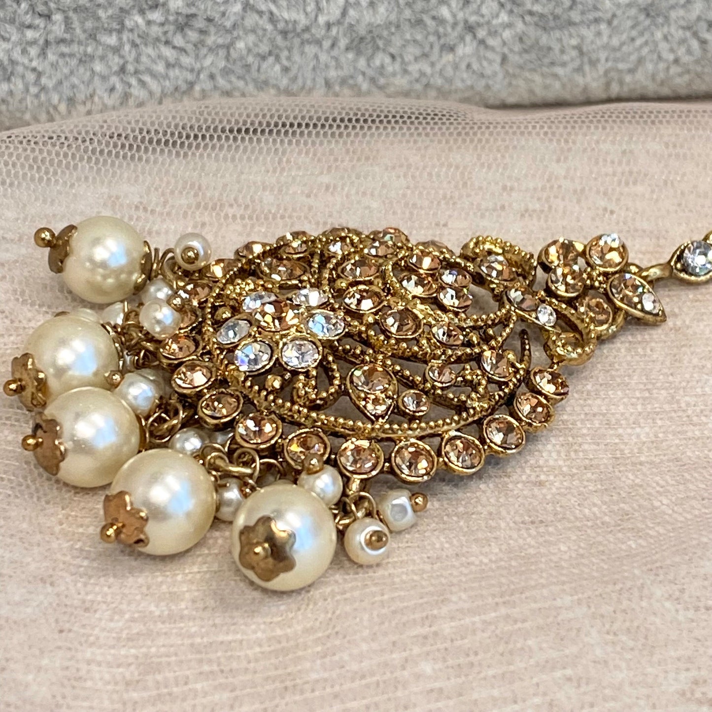 Golden Full Bridal set/ Indian/ Pakistani Style/ Choker/ Earring/ Tikka/Wedding