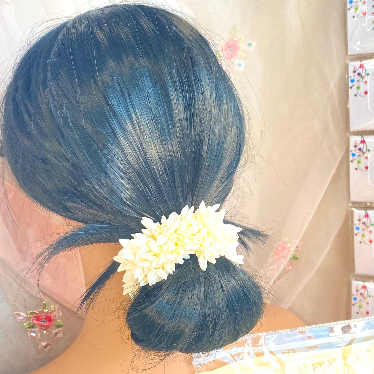 Gajra Scrunchies Jasmine Hair Band Hand Gajra Jasmine Flower Hair Tie Henna gajra Maiyon Gajra Artificial jasmine Wrist Gajra/Scunchies