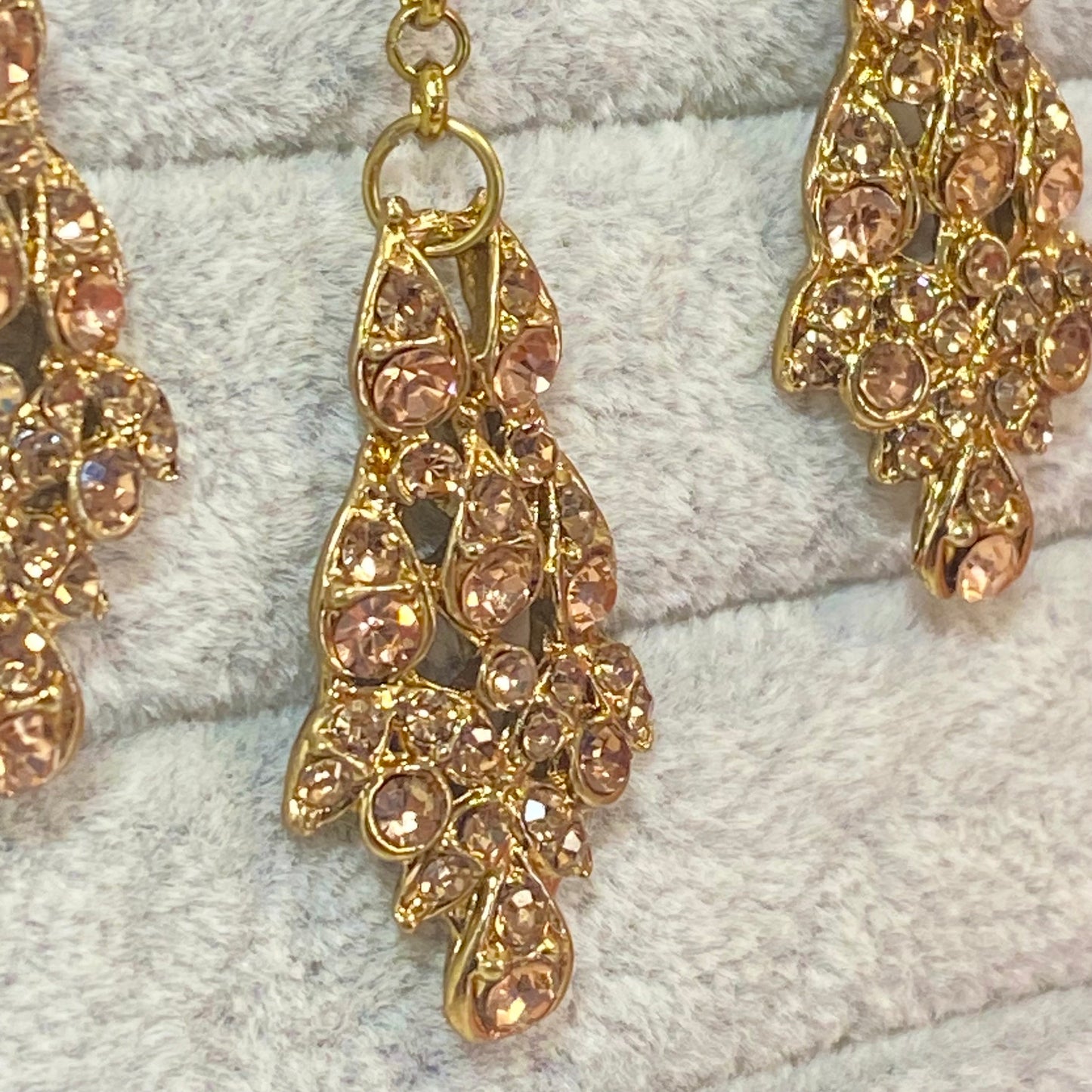Elegant Earring and Tikka Set- Pink