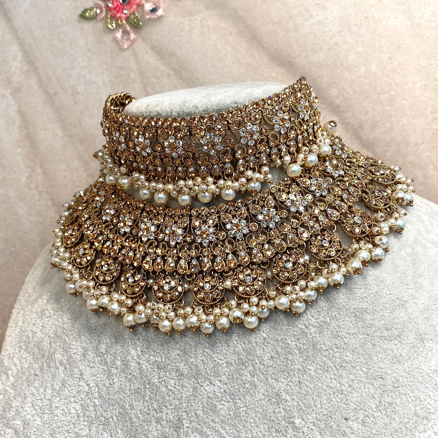 Golden Full Bridal set/ Indian/ Pakistani Style/ Choker/ Earring/ Tikka/Wedding