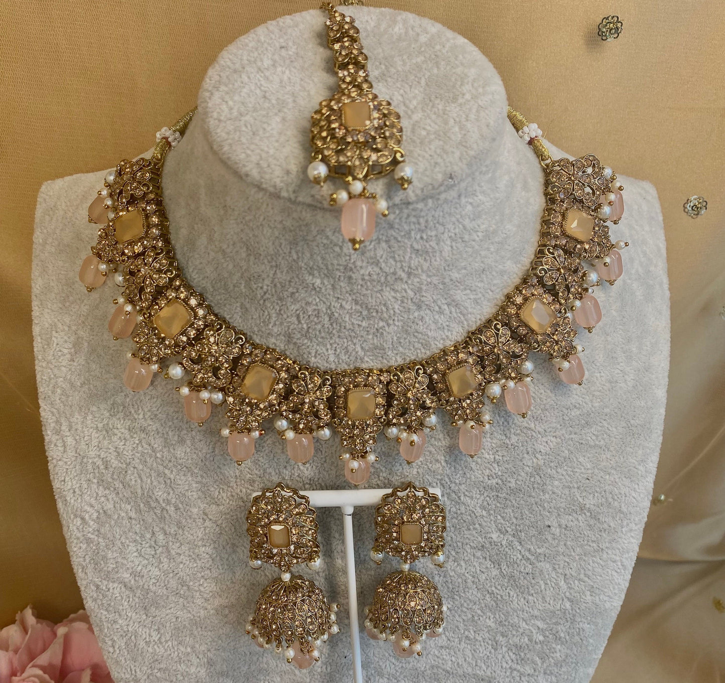 Peach Necklace Set