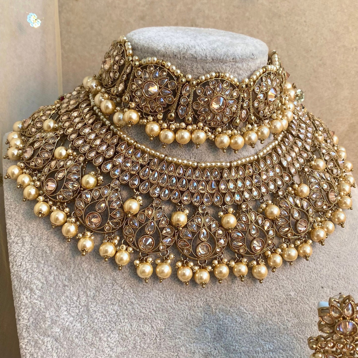 Gold/Pearl Bridal Set with Nose Ring Indian/ Pakistani Style/ Wedding/ Fashion Jewellery/ Necklace set