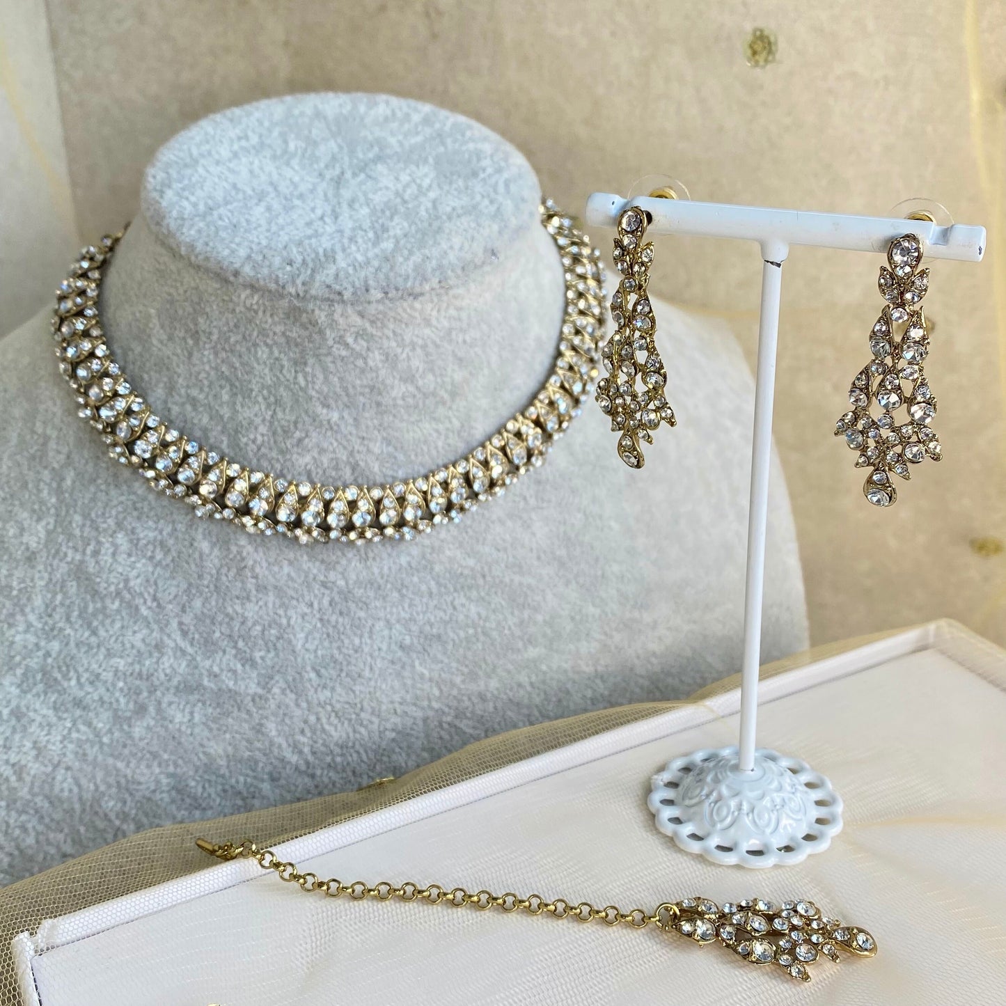 Clear Elegant Necklace Set Earring/ Tikka/ Tikli/ Indian/ Pakistani/Fashion Jewellery/ Gift for Women