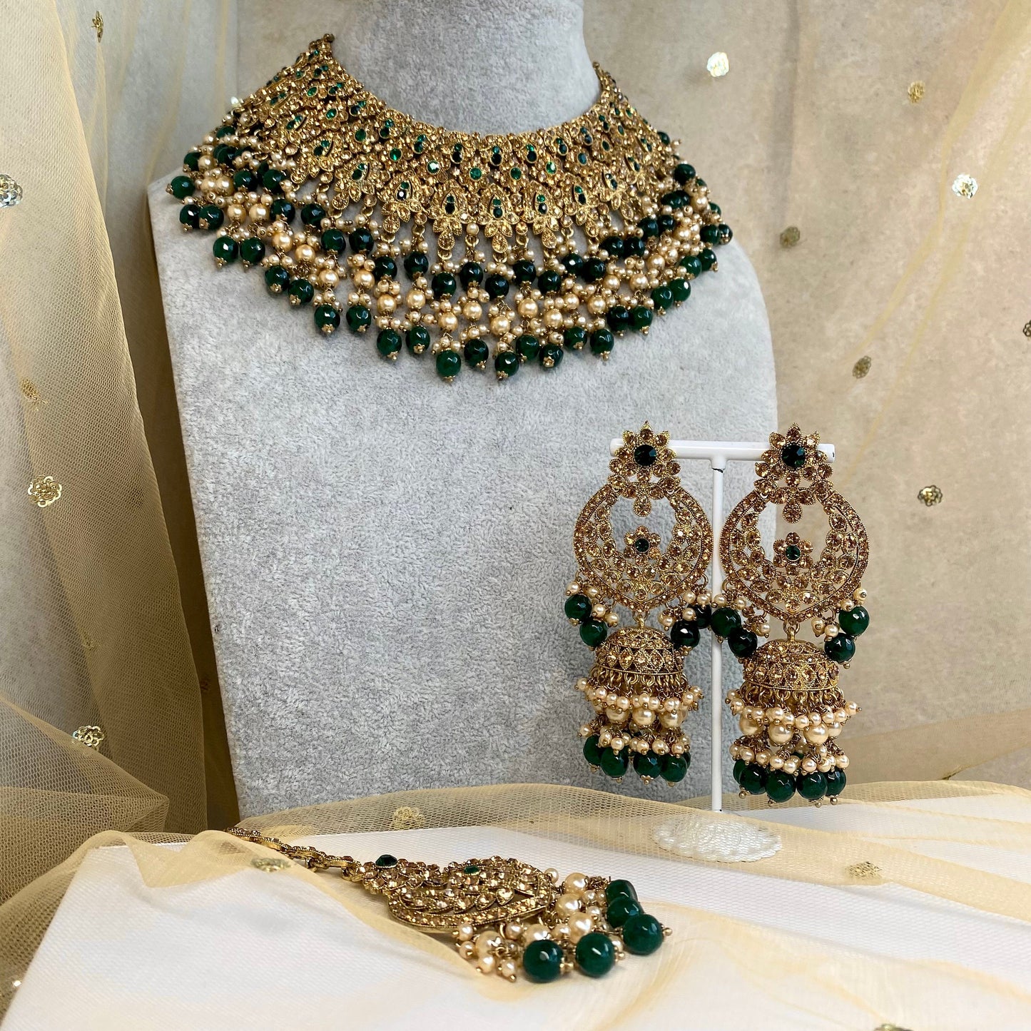 Large Green and Gold Bridal Necklace set Indian/ Pakistani Style/ Wedding/ Fashion Jewellery/ Necklace set