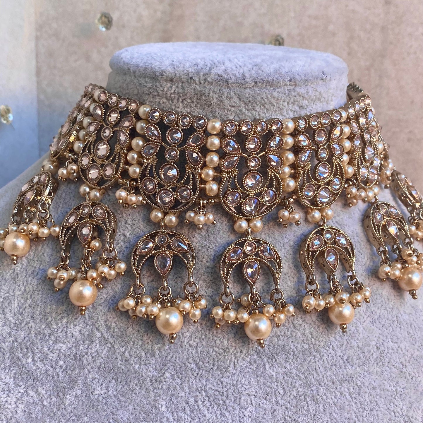 Golden and Pearl Choker set Earring/ Tikka/ Tikli/ Indian/ Pakistani/Fashion Jewellery/ Gift for Women