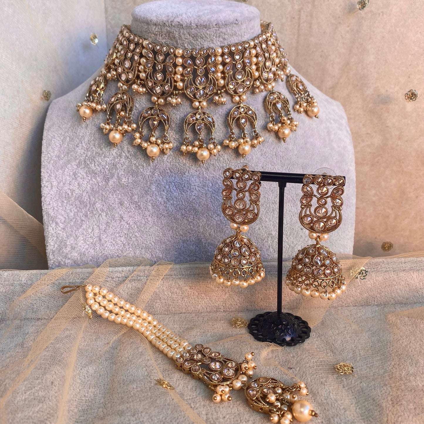 Golden and Pearl Choker set Earring/ Tikka/ Tikli/ Indian/ Pakistani/Fashion Jewellery/ Gift for Women