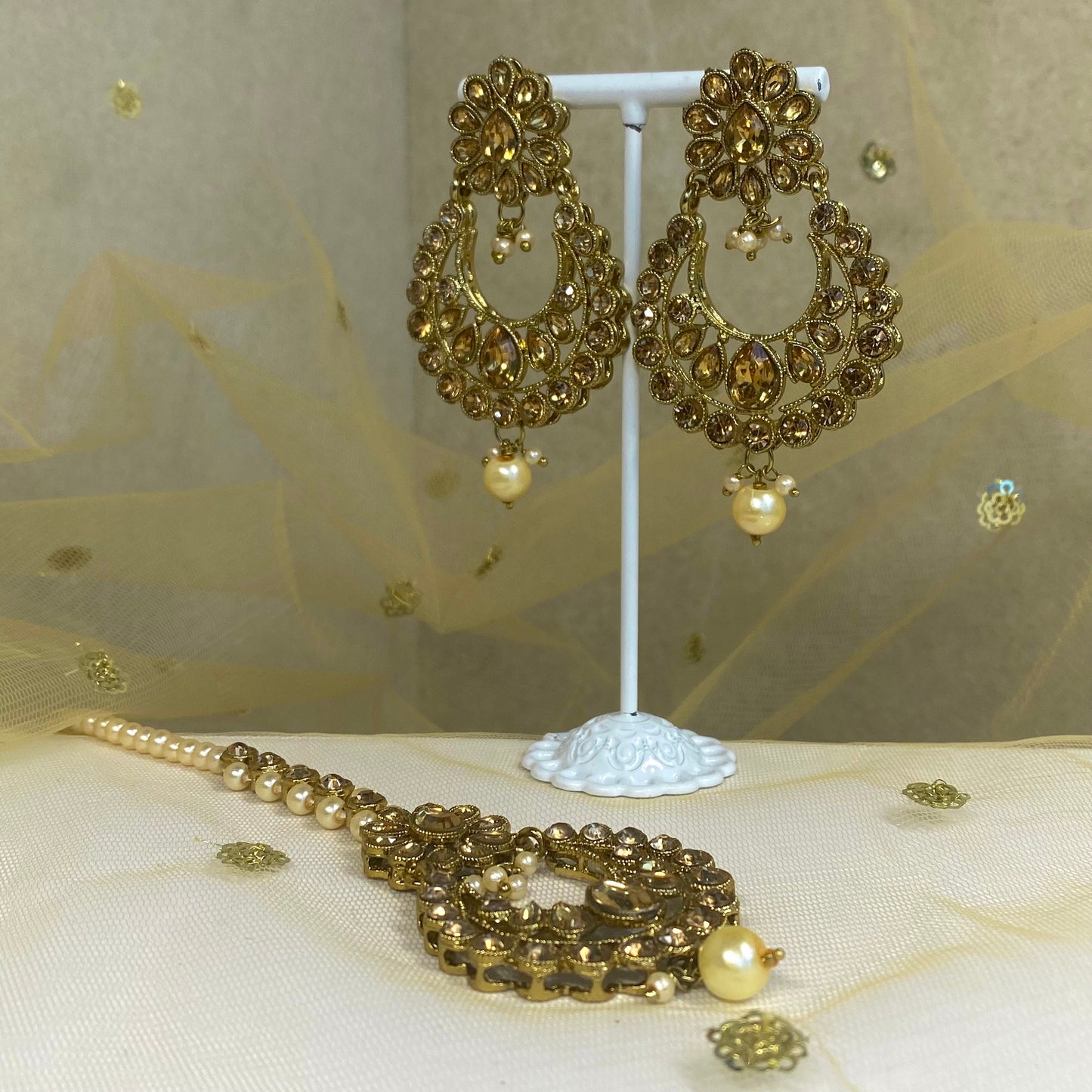 Golden Necklace and Earring/ Tikka/ Tikli/ Indian/ Pakistani/Fashion Jewellery/ Gift for Women