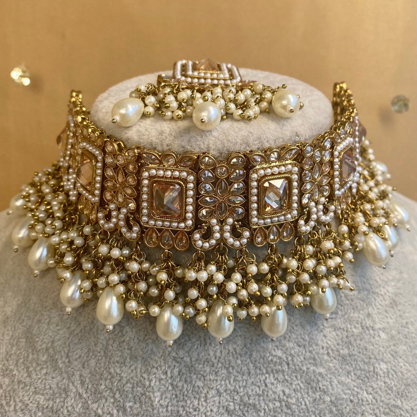 Champagne Choker Set - Pearl