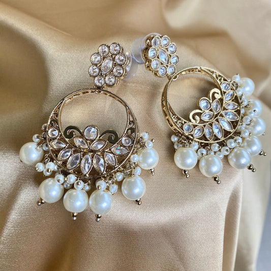 Crystal White Earrings
