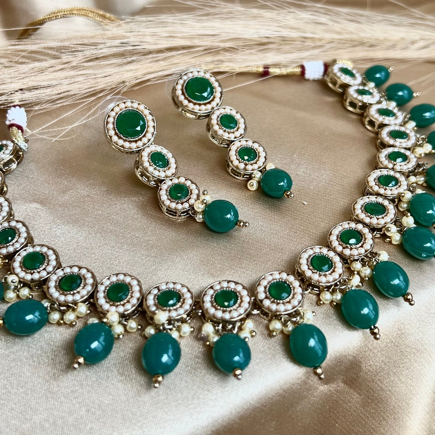 Green Necklace Set Earring/ Tikka/ Tikli/ Indian/ Pakistani/Fashion Jewellery/ Gift for Women