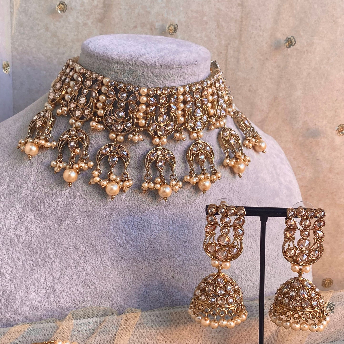 Golden and Pearl Choker set Earring/ Tikka/ Tikli/ Indian/ Pakistani/Fashion Jewellery/ Gift for Women