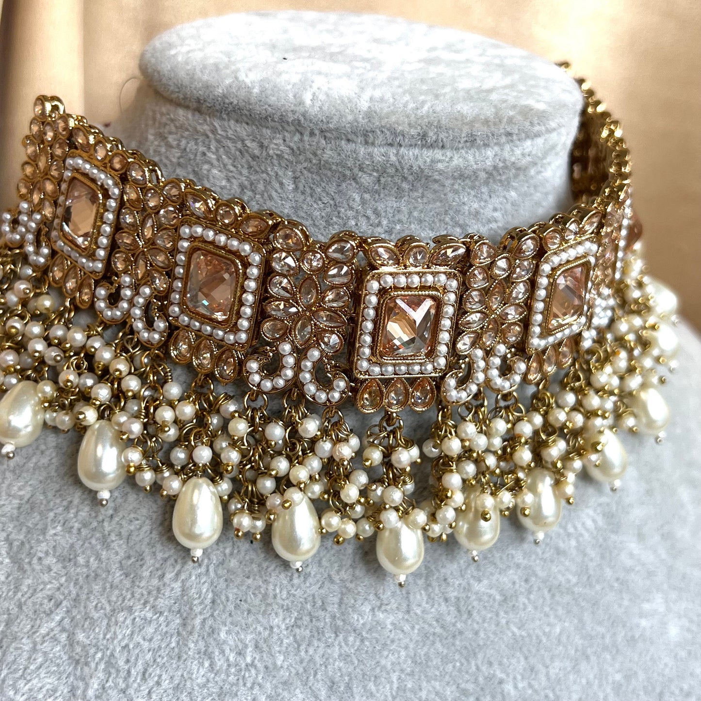 Champagne Choker Set - Pearl