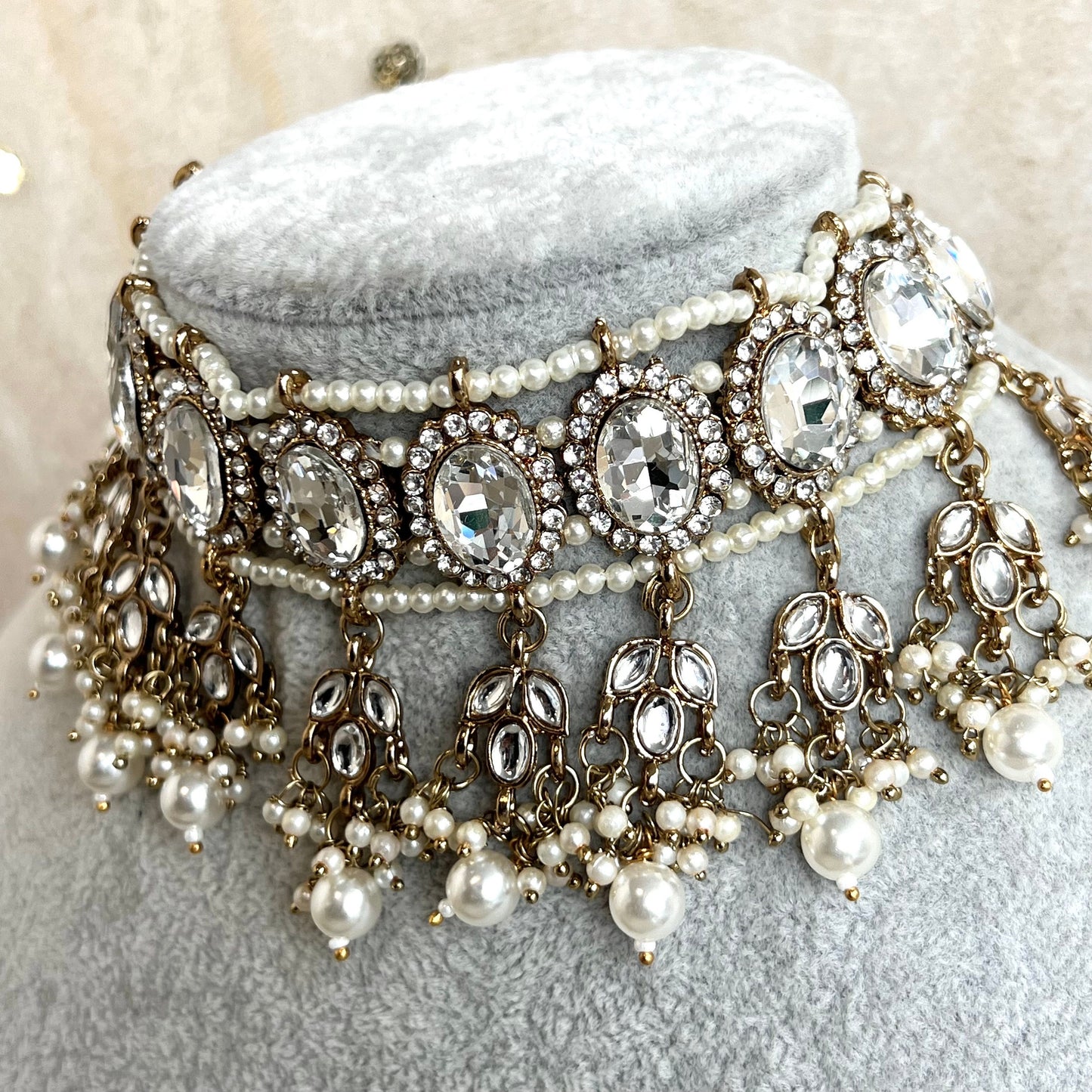 Clear/ Pearl Choker set Earring/ Tikka/ Tikli/ Indian/ Pakistani/Fashion Jewellery/ Gift for Women