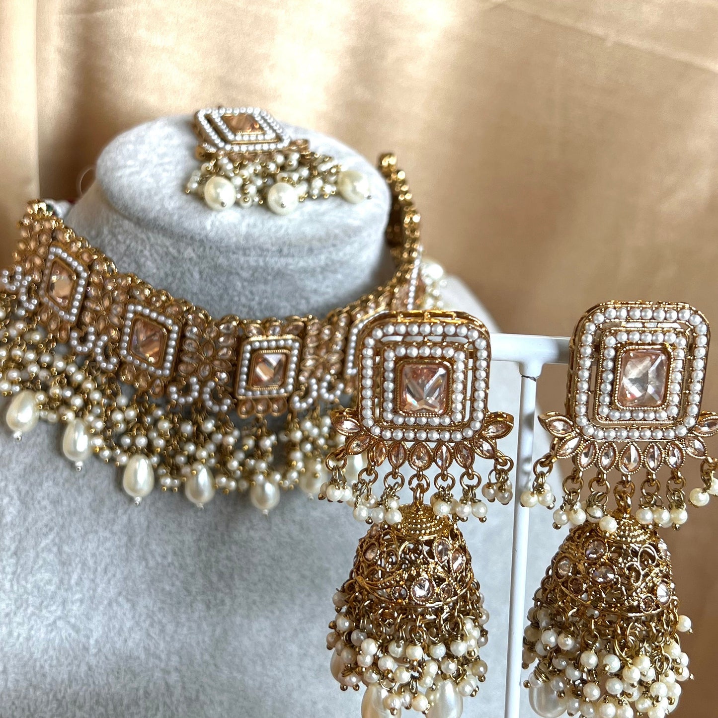 Champagne Choker Set - Pearl