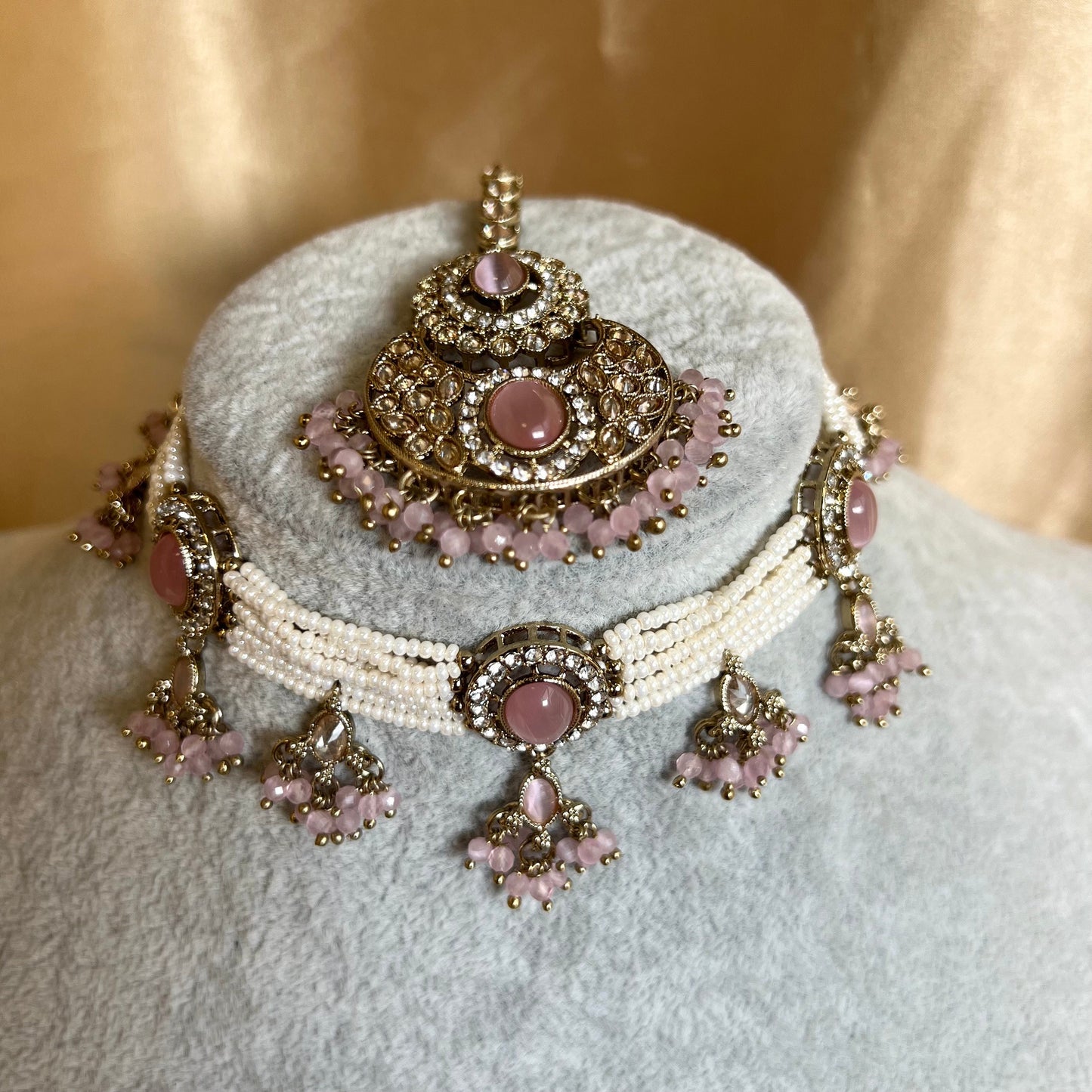 Choker and Tikka- Light Pink