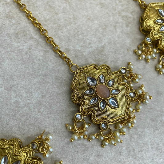 Medium Bright Gold Tikka -Peach