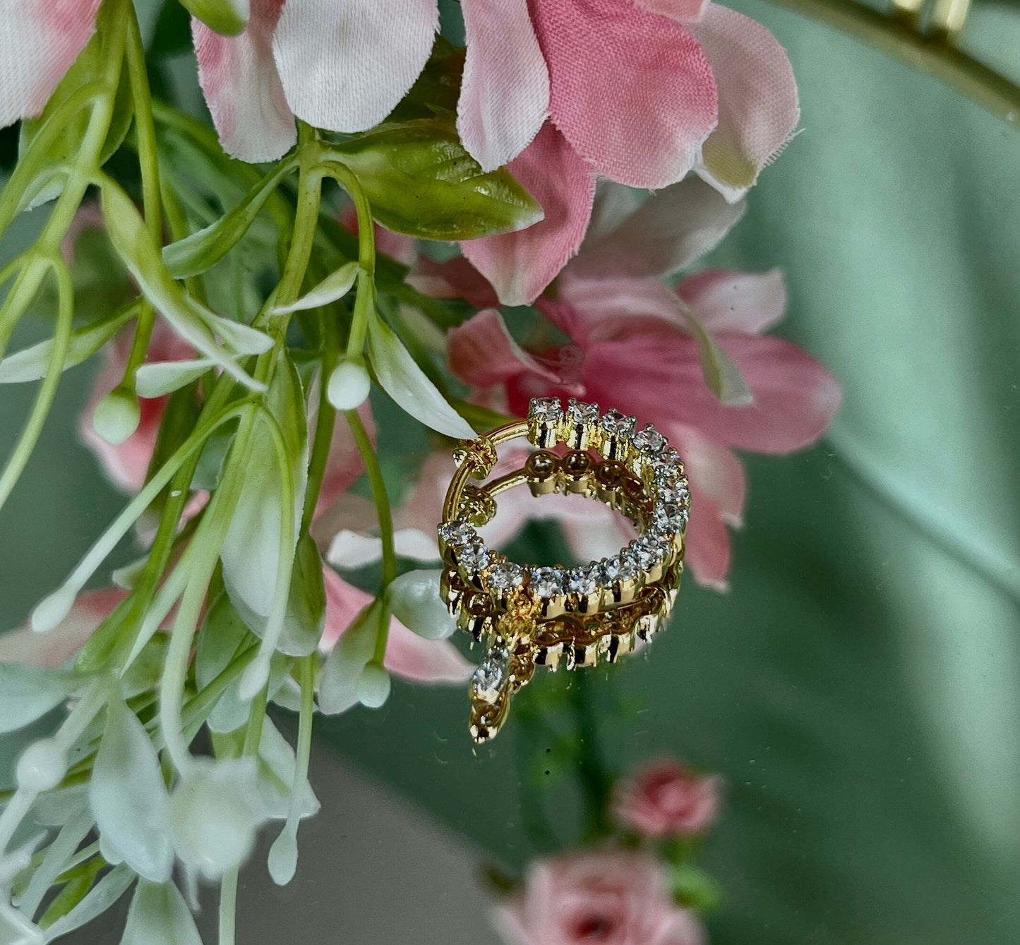 Medium Crystal Nose Ring - Non Piericing/ Fashion Jewellery/ Gift for Women/Indian/Pakistani style/Nath /Indian Nose Jewellery