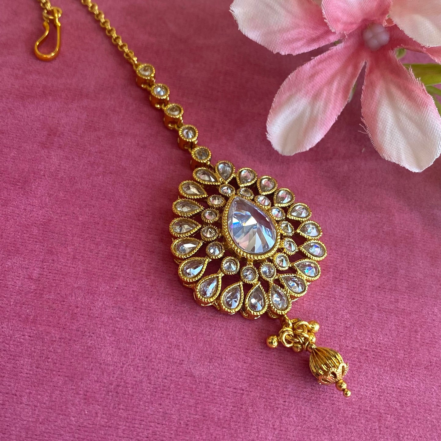 Gold Tikka/ Tikli/ Indian/ Pakistani Fashion Jewellery/ Maang Tikkas