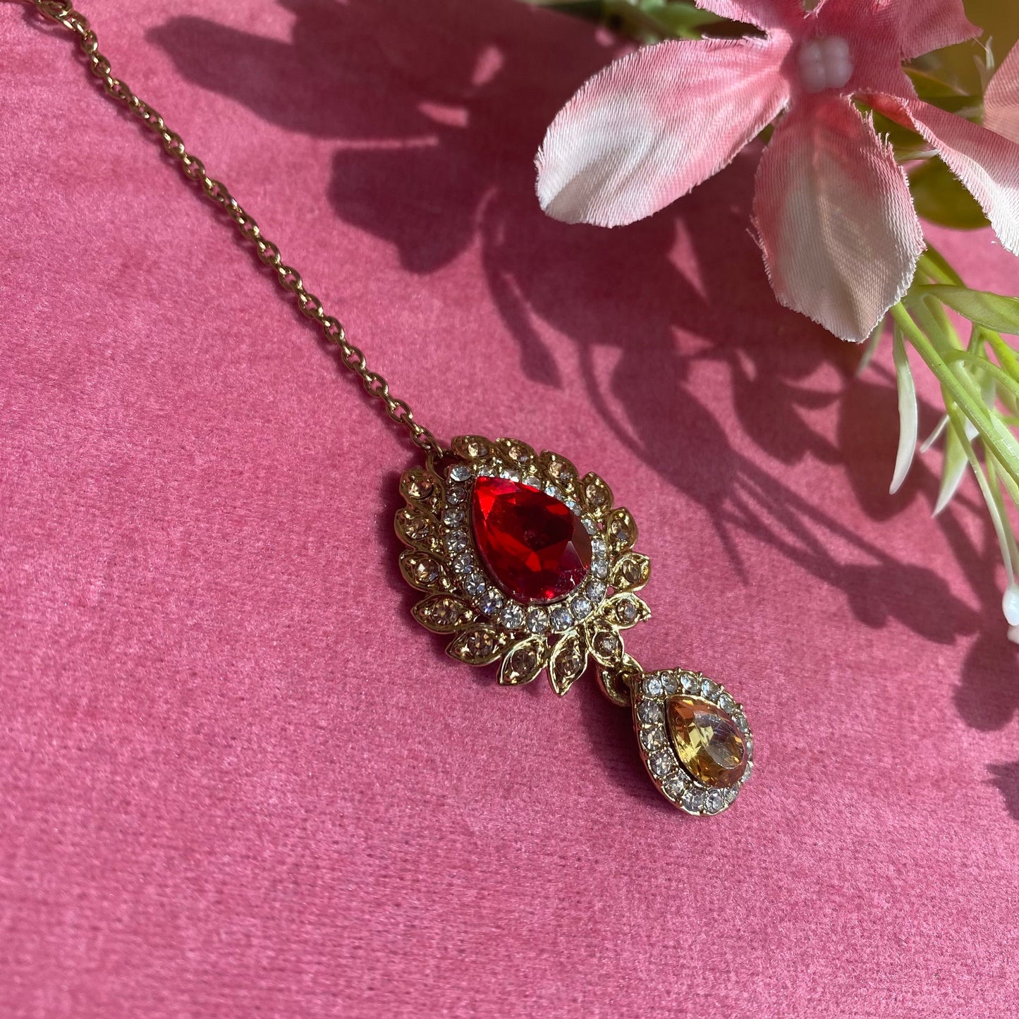 Red Tikka/ Tikli/ Indian/ Pakistani Fashion Jewellery/ Maang Tikkas
