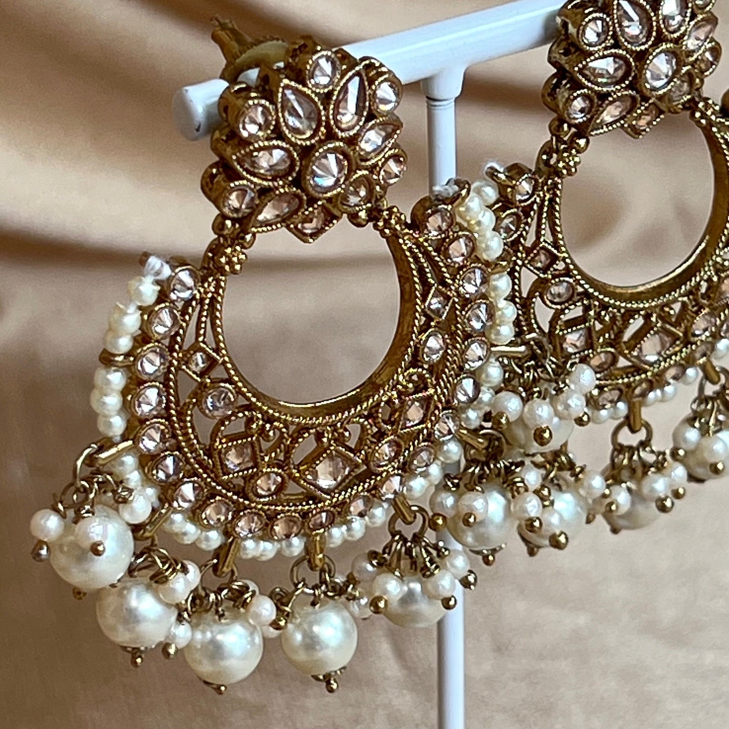 Crystal Earrings- Champagne / Pearl