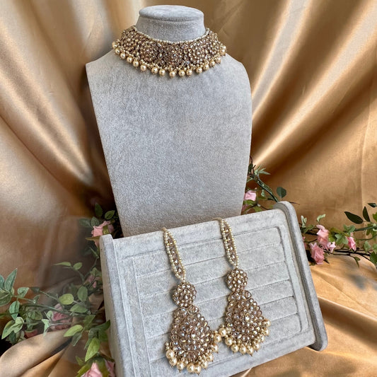 Golden Necklace and Earring/ Tikka/ Tikli/ Indian/ Pakistani/Fashion Jewellery/ Gift for Women