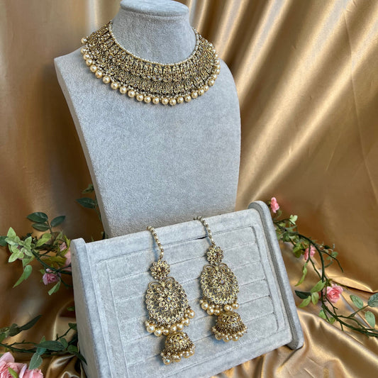 Golden Necklace and Earring/ Tikka/ Tikli/ Indian/ Pakistani/Fashion Jewellery/ Gift for Women