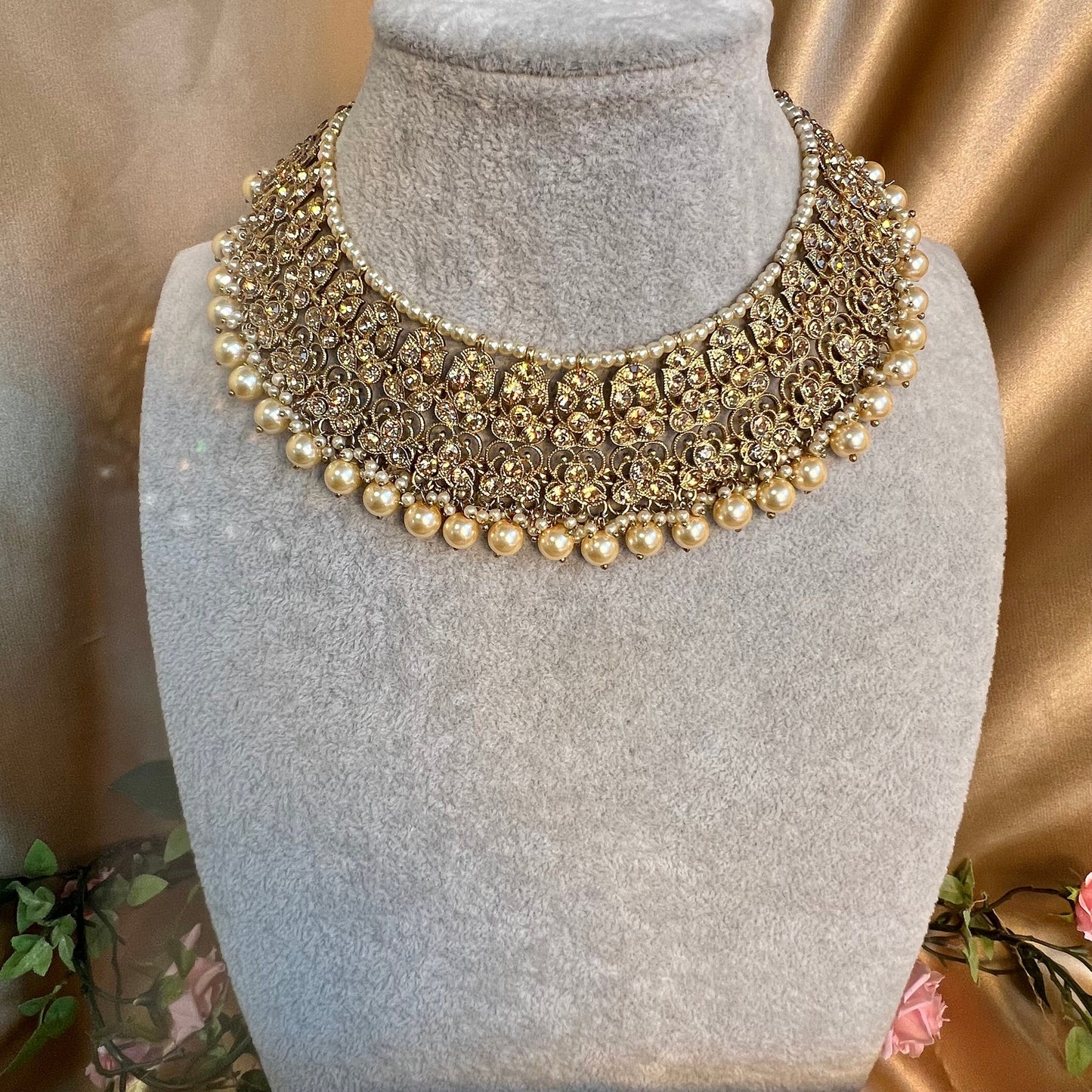 Golden Necklace and Earring/ Tikka/ Tikli/ Indian/ Pakistani/Fashion Jewellery/ Gift for Women