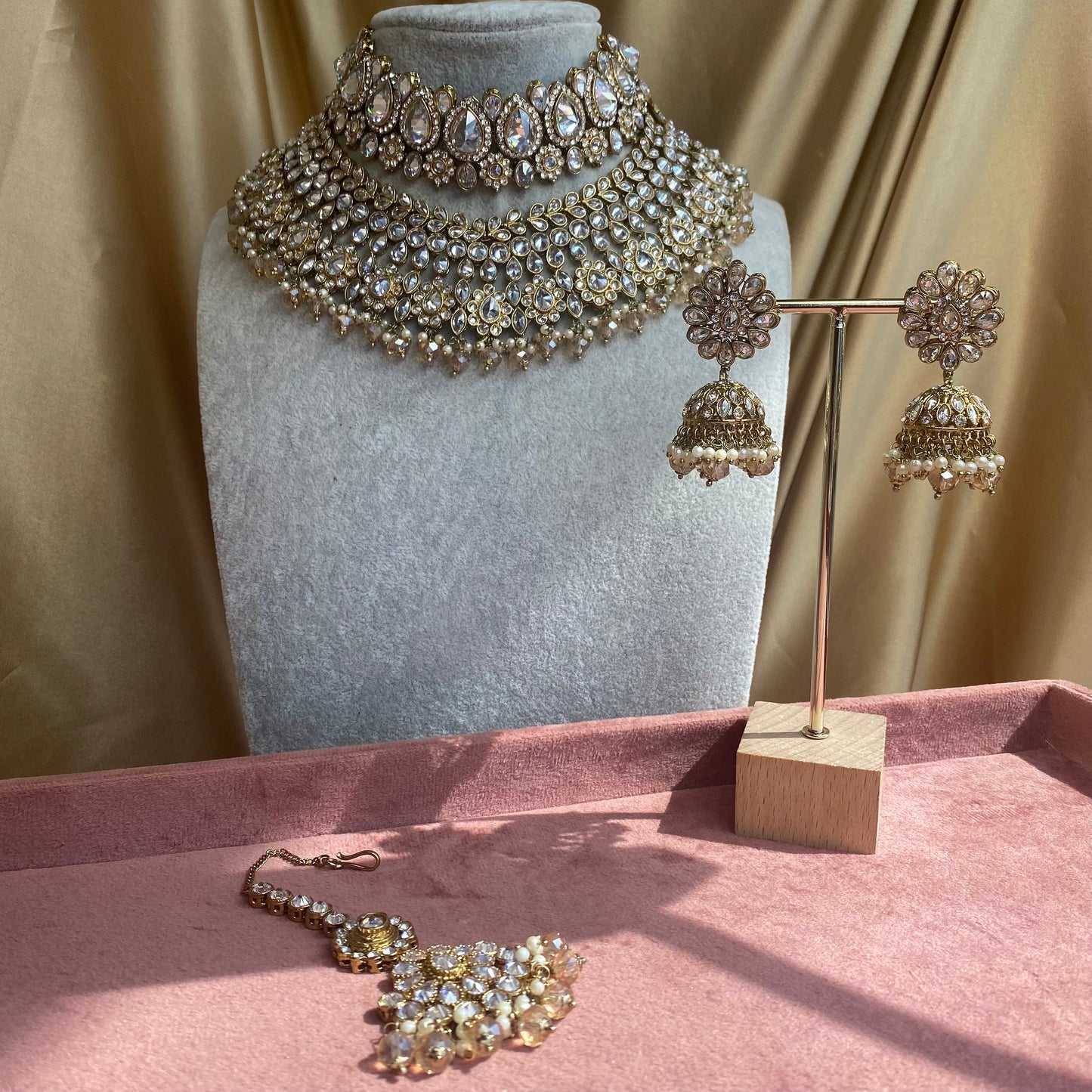 Golden Glow Full Bridal Set Indian/ Pakistani Style/Necklace/ Earring/Tikka/Wedding
