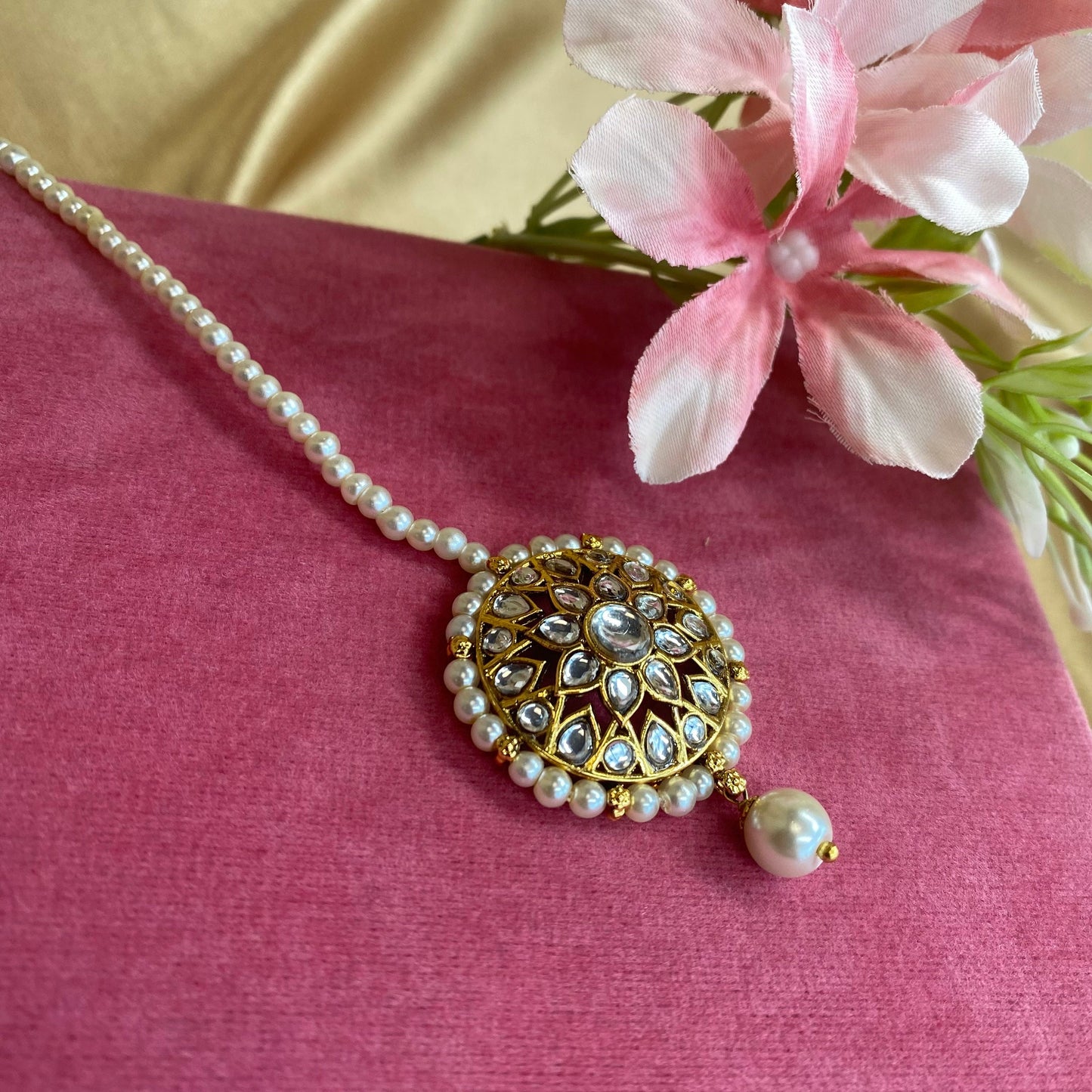 Faux Kundan Tikka/ Tikli/ Indian/ Pakistani Fashion Jewellery/ Maang Tikkas