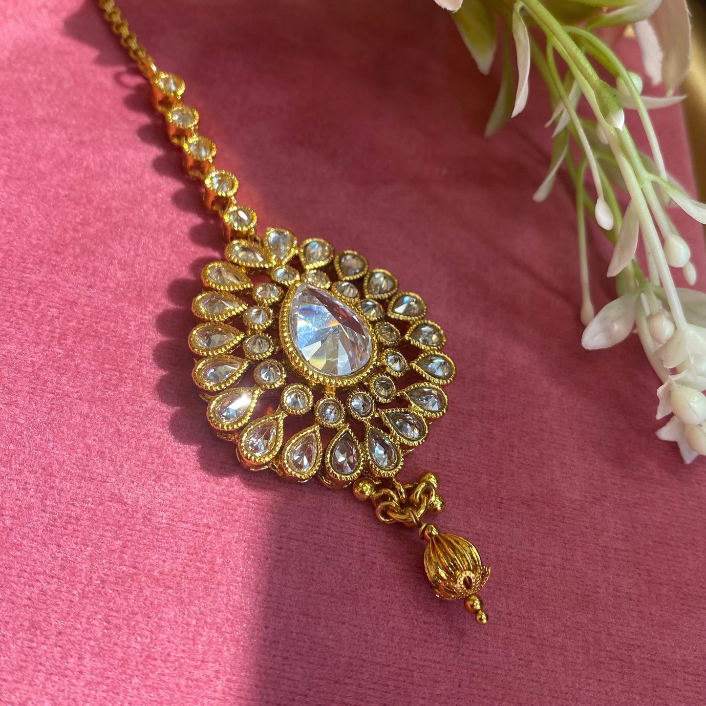 Gold Tikka/ Tikli/ Indian/ Pakistani Fashion Jewellery/ Maang Tikkas