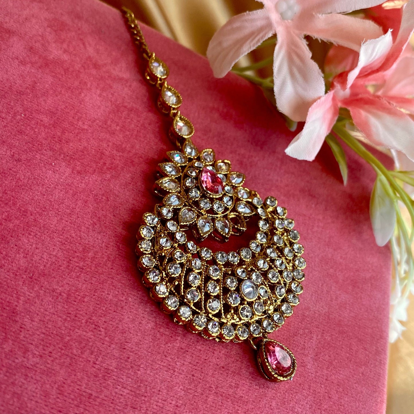 Pink Tikka Faulty!/ Tikli/ Indian/ Pakistani Fashion Jewellery/ Maang Tikkas