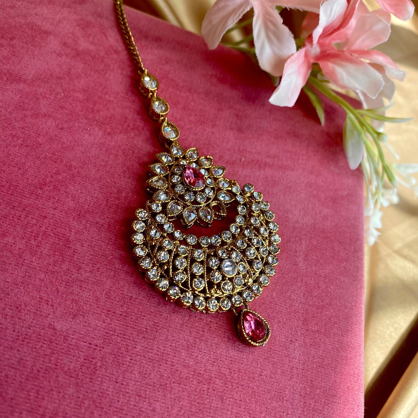Pink Tikka Faulty!/ Tikli/ Indian/ Pakistani Fashion Jewellery/ Maang Tikkas