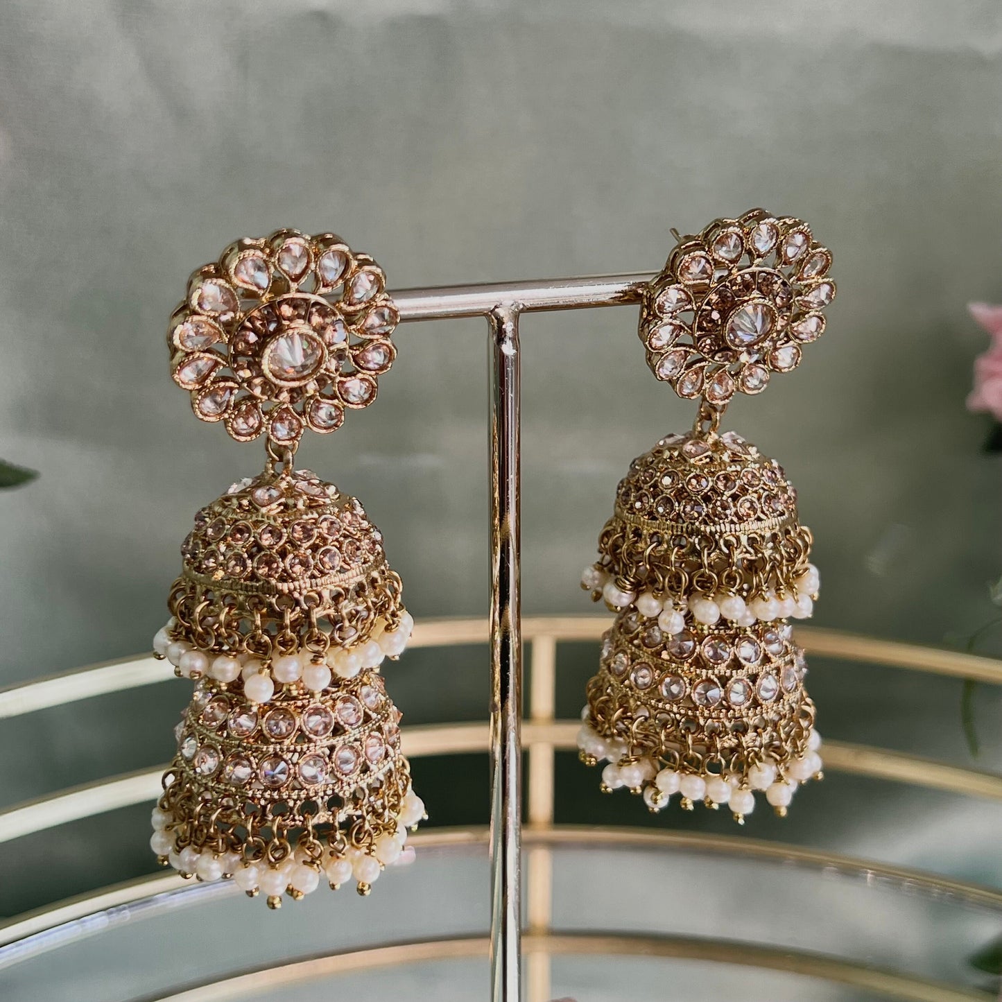 Golden Earring and tikka  wrong pic