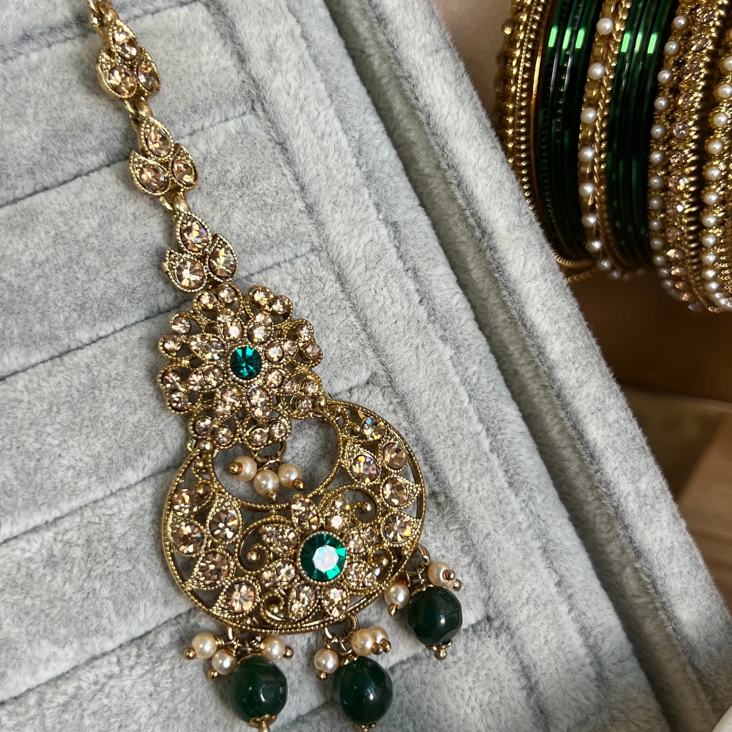Green Tikka/ Tikli/ Indian/ Pakistani Fashion Jewellery/ Maang Tikkas