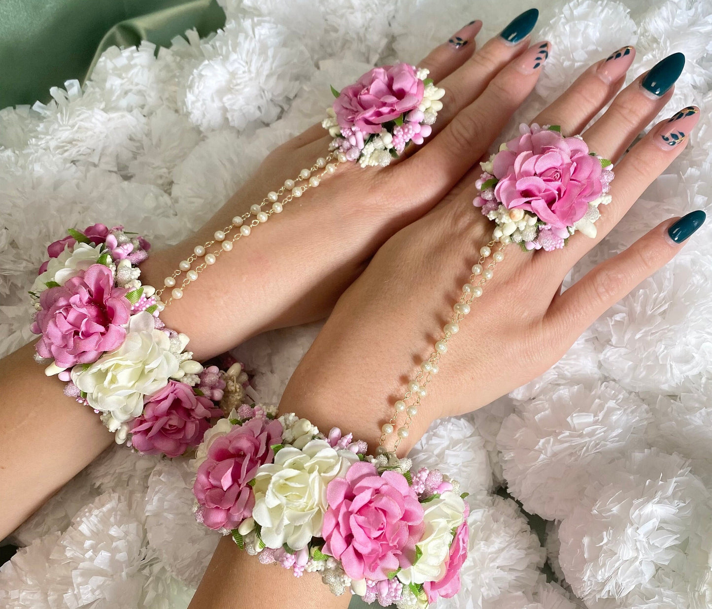Rose Pink/White Flower Hand harness/Hathpool Mehendi Sangeet Floral Jewellery /Haathphool/Hand Accessory