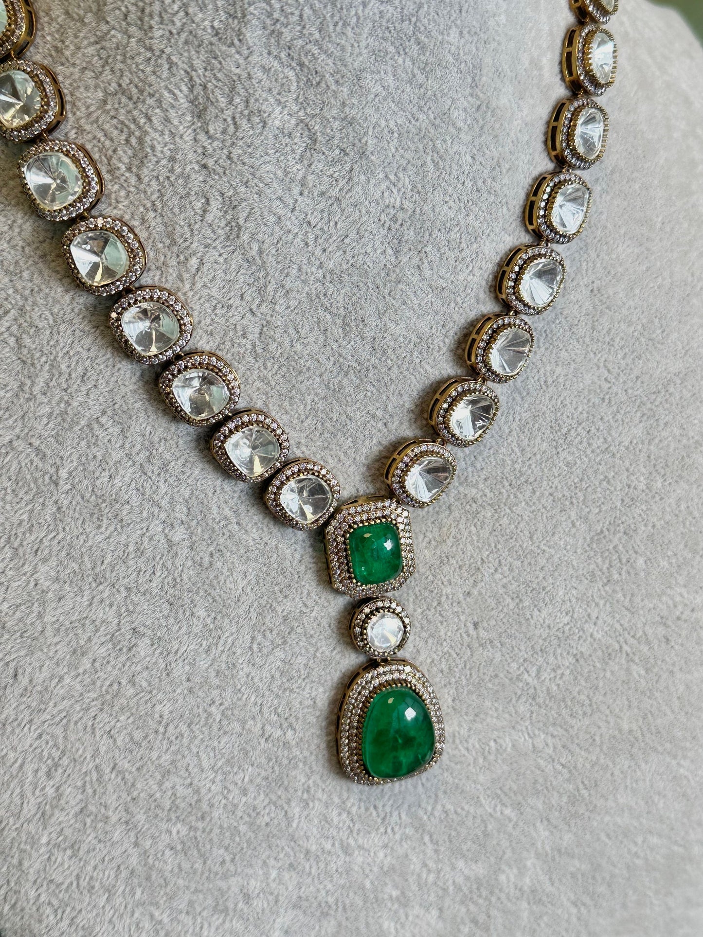 Emeralds Green Necklace Set/Sabyasachi Inspired Jewellery/Indian Jewellery/Bollywood Jewellery/Statement Set