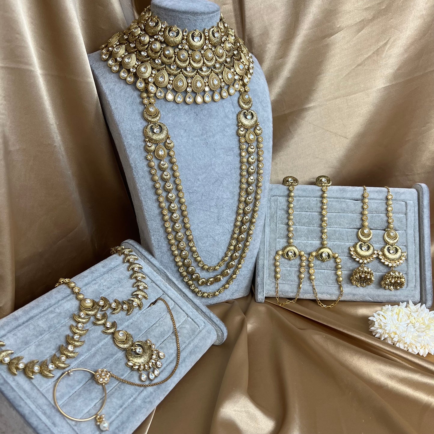 Matte Gold Full Bridal Set Indian/ Pakistani Style/Necklace/ Earring/ Tikka/ Mathapatti/Mala