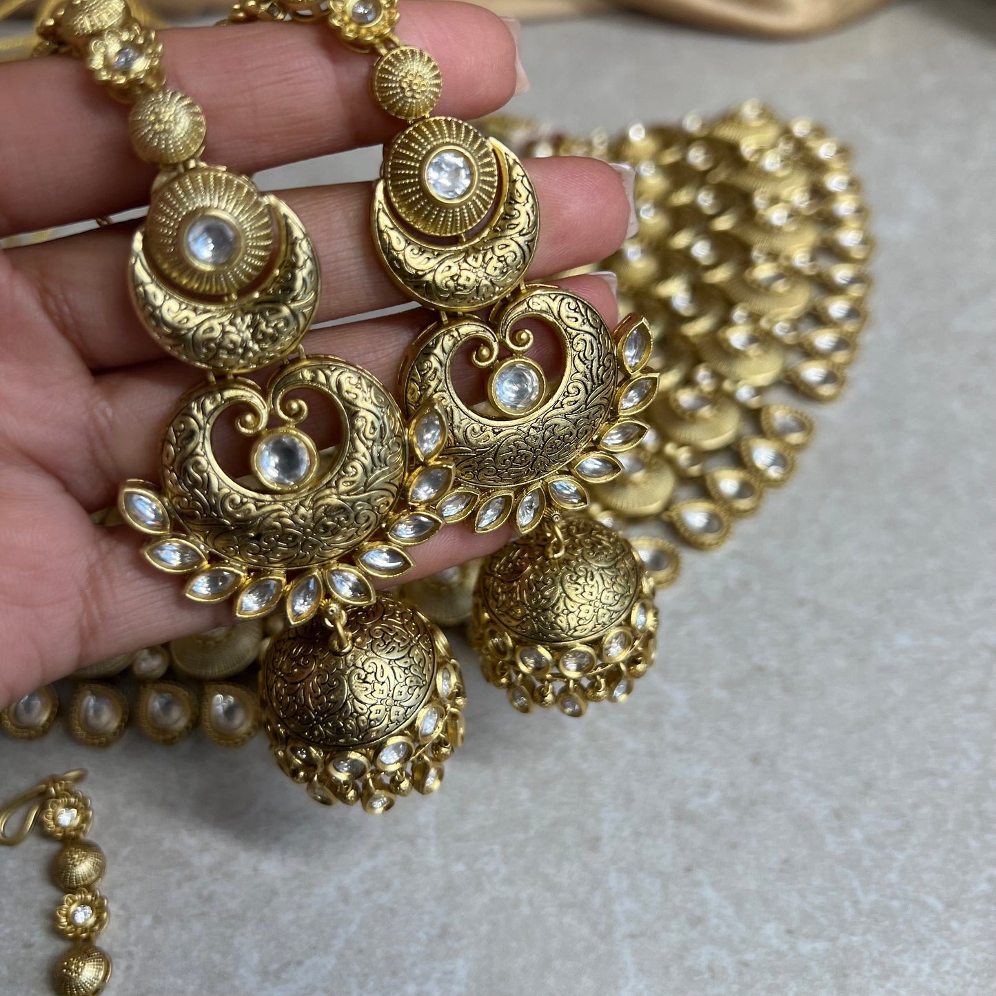 Matte Gold Full Bridal Set Indian/ Pakistani Style/Necklace/ Earring/ Tikka/ Mathapatti/Mala