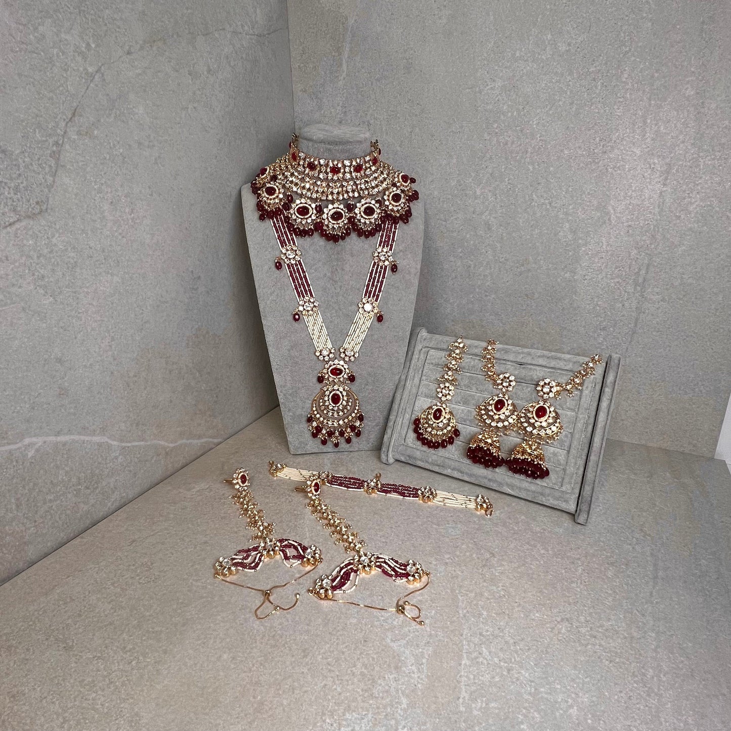 Ruby/ Maroon Full Kundan Gold Plated Style: Bridal Set/ Indian/Pakistani Style/ Choker/ Jhumka Earring/ Tikka/ Sheeshphool/ Hand Harness.
