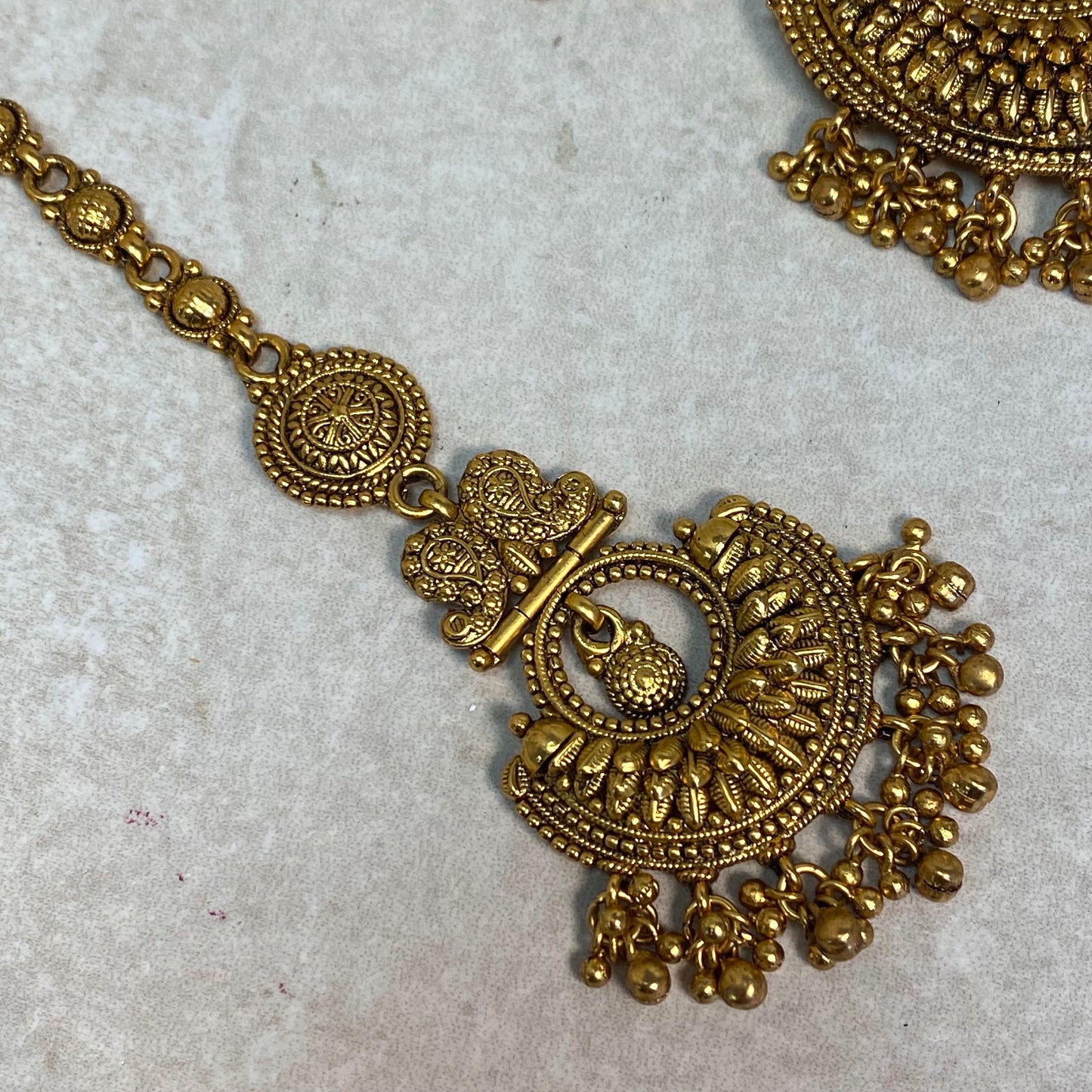 Antique Gold Temple Gold Set-Vintage Design Earring/ Tikka/ Tikli/ Indian/ Pakistani/Fashion Jewellery/ Gift for Women/ Asian Jewellery