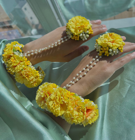 Women Bridal Haldi/Mehendi Function Yellow Floral Kaleereh/Hathpool