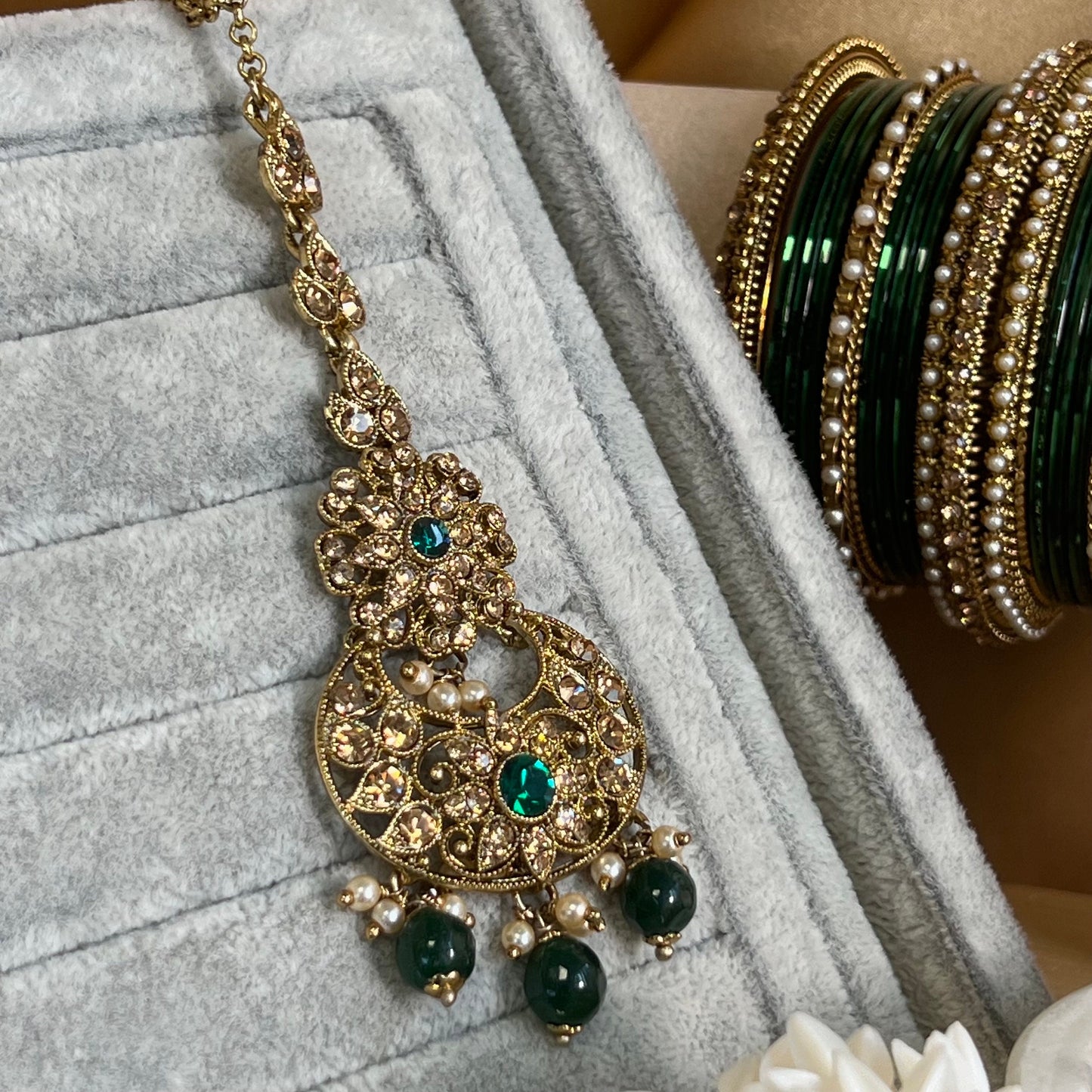 Green Tikka/ Tikli/ Indian/ Pakistani Fashion Jewellery/ Maang Tikkas