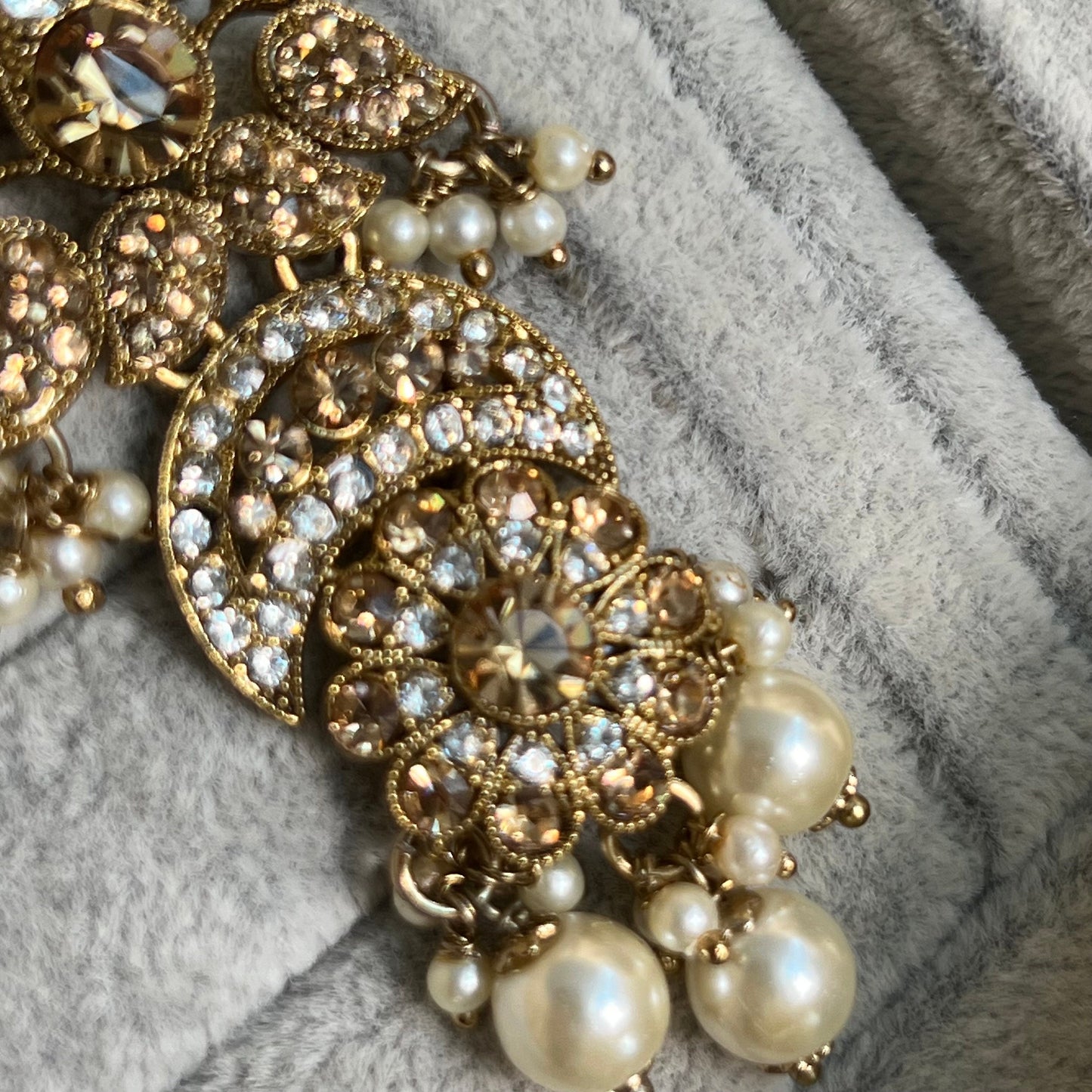 Golden Tikka/ Tikli/ Indian/ Pakistani Fashion Jewellery/ Maang Tikkas