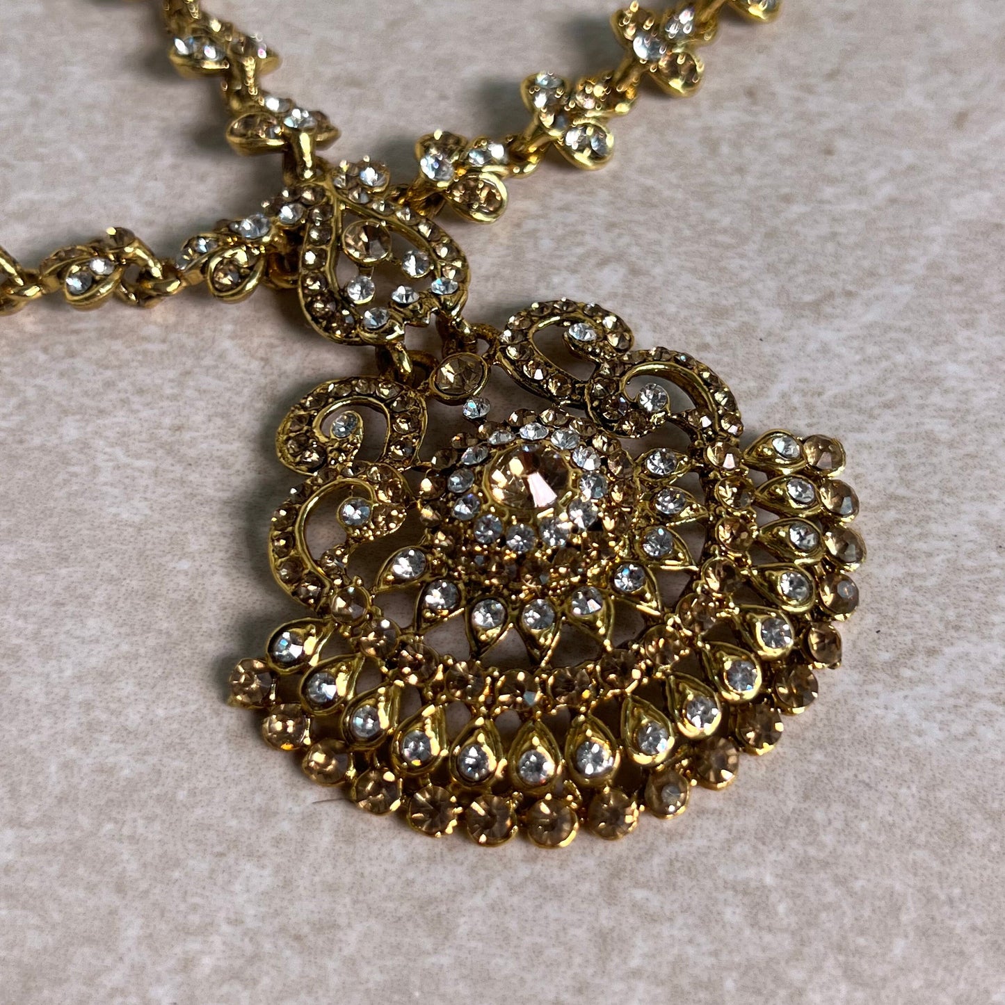 Clear/Gold Mathapatti (Headband) /Indian/Pakistani/Fashion Jewellery/ Bridal Forehead Jewellery Headpiece/Bollywood /phoolpatti