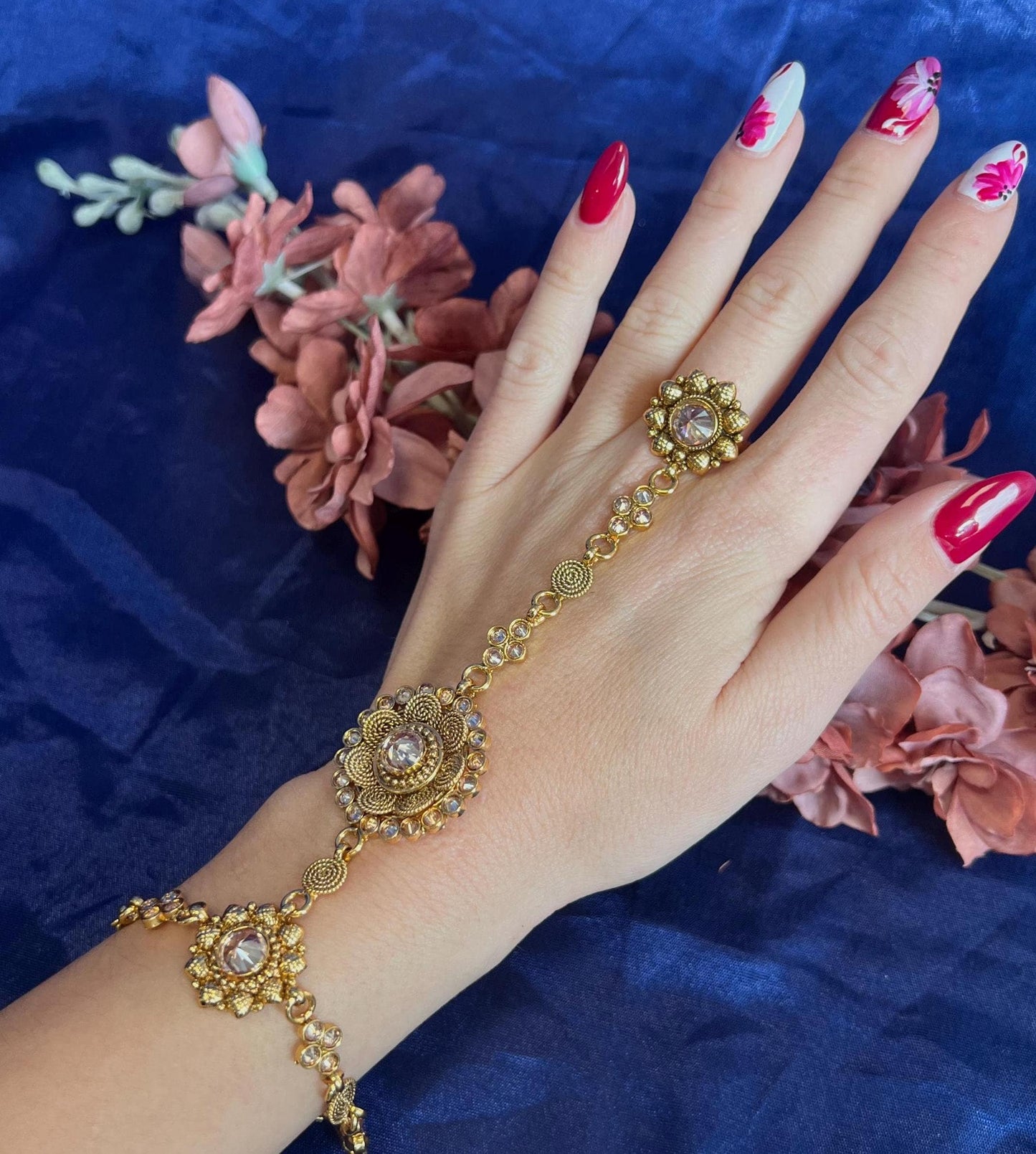Bright Gold Hand Harness/Champagne Stones/Gold Hathpool/Fashion Jewellery/ Gift for Women/Indian/Pakistani style /Haathphool/Hand Accessory