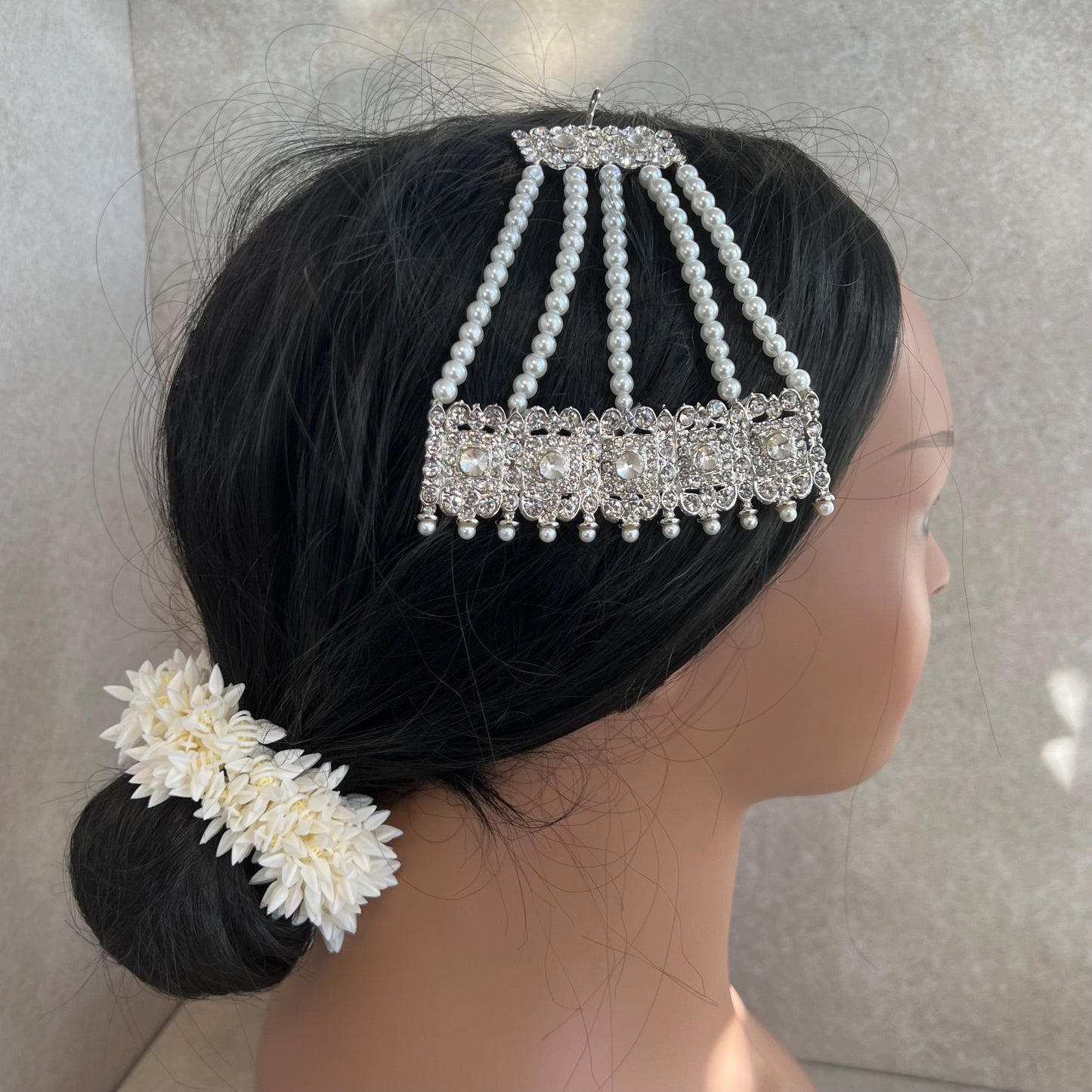 Jhumar with Rhinestone in Multiple Colours / Passa/ Indian/ Pakistani Style/Headpieces/ Medium/ Antique gold/ Silvee