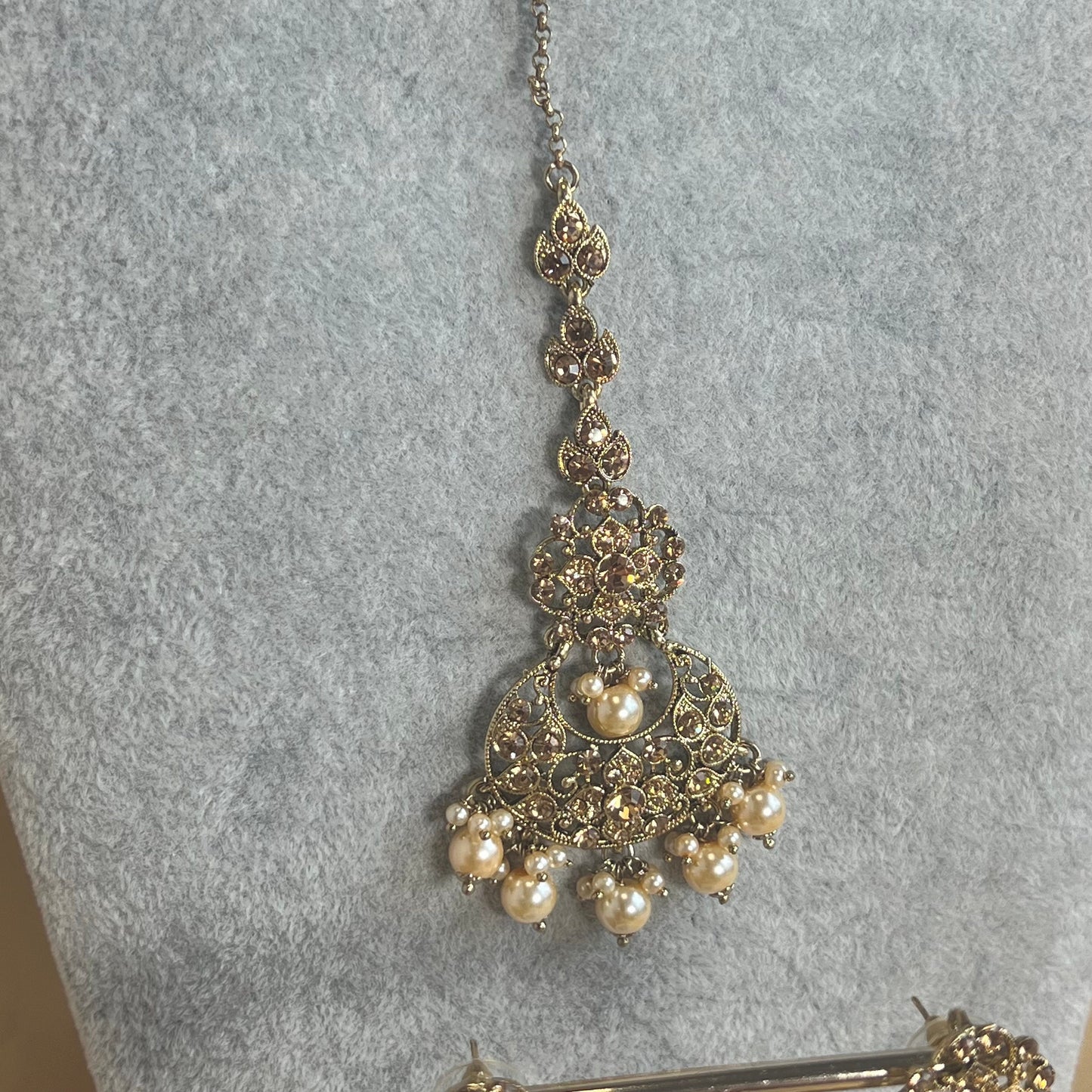 Golden Choker/ Unique Style/ Indian/ Pakistani/Fashion Jewellery/ Gift for Women