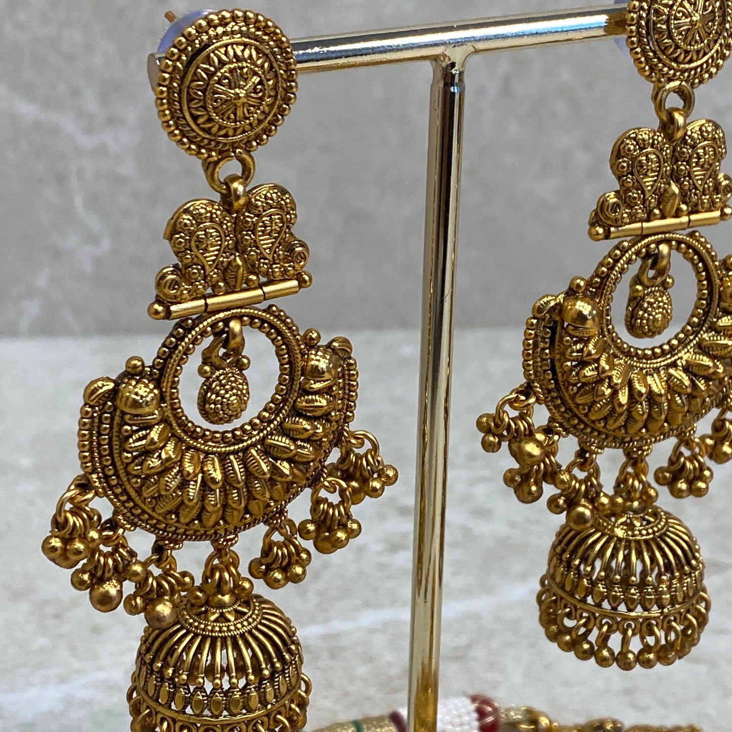 Antique Gold Temple Gold Set-Vintage Design Earring/ Tikka/ Tikli/ Indian/ Pakistani/Fashion Jewellery/ Gift for Women/ Asian Jewellery