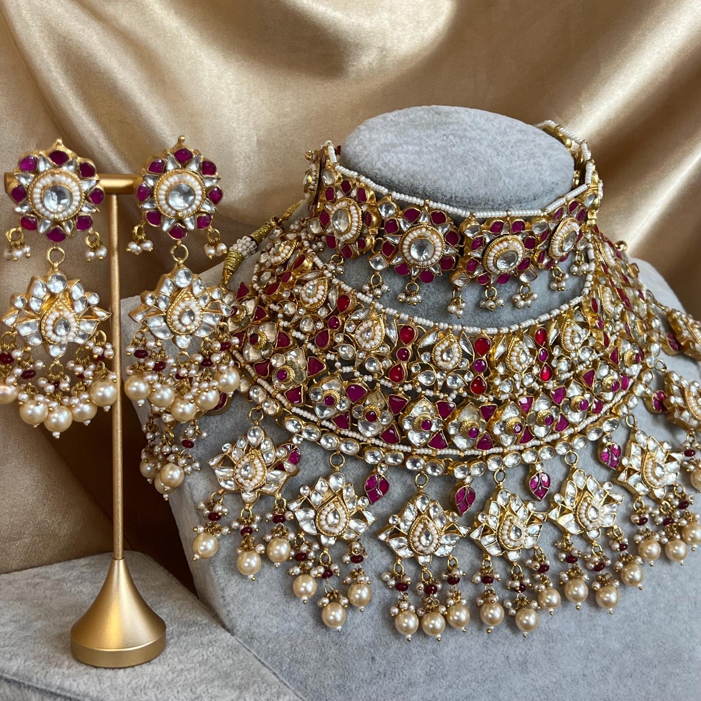 Ruby Full Kundan Style: Bridal Set/ Indian/Pakistani Style/ Choker/ Necklace and Earring/ Bright Gold/ Clear Stones/ Champagne Beads